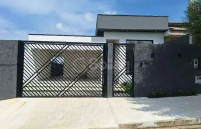 Casa á venda no residencial capivari em louveira, interior de são paulo.