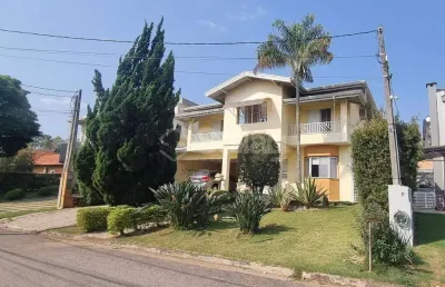 Casa a venda com 3 suítes, espaço gourmet, piscina e edícula no condomínio alpes em vinhedo interior de são paulo.