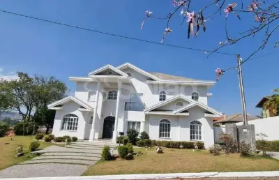 Casa alto padrão à venda com cinco quartos, três suítes e piscina no condomínio vista alegre - sede - vinhedo/sp