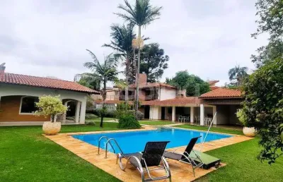 Casa térrea a venda com dois lotes, casa principal e casa de hóspedes no condomínio estância marambaia em vinhedo.