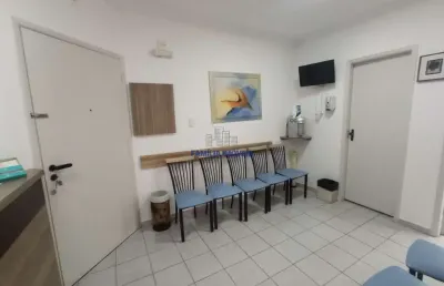 Sala comercial com 3 salas à venda na avenida ana costa, --, gonzaga, santos por r$ 400.000