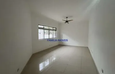 Casa em condomínio fechado com 3 quartos para alugar na rua alexandre martins, --, aparecida, santos por r$ 5.200