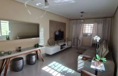 Linda casa no parque são domingos , a venda por r$ 1.290.000 , excelente acabamento , 4 suítes , 4 vagas .
