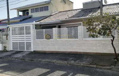 Casa para venda em palhoça, madri, 2 dormitórios, 1 banheiro, 2 vagas