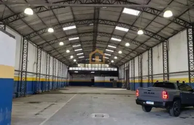 Excelente galpão no centro de santos: terreno com 1100m² de área coberta