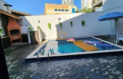 Casa sobreposta baixa com piscina e churrasqueira 3 dormitórios – ponta da praia / santos