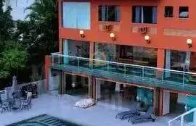 Casa de luxo em condomínio privilegiado em santos -  morro santa terezinha