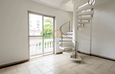 Espaçoso apartamento duplex – 208m² – 1 quadra da praia no embaré!