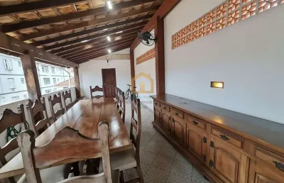 Casa sobreposta alta, 4 dormitórios, sendo 2 suítes bairro aparecida, em santos.