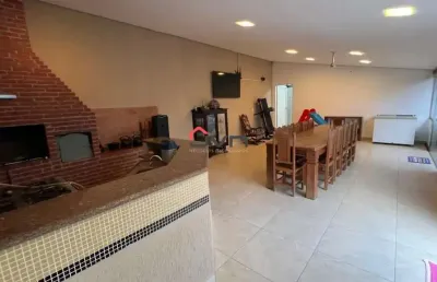 Casa com 4 quartos à venda no Osvaldo Rezende, Uberlândia 