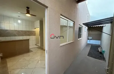 Casa para locação no novo mundo! excelente localização, próximo a segismundo