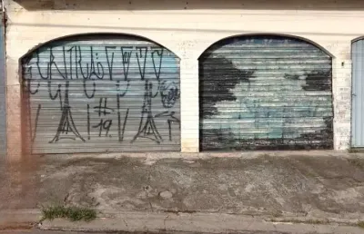 Sala comercial para alugar na Rua das Américas, 217, Sitio Paredão, Ferraz de Vasconcelos