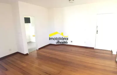 Ótimo apartamento de 2 quartos com suíte e vaga coberta no buritis