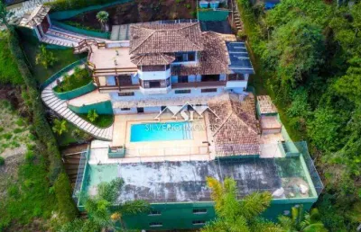 Casa em condomínio fechado com 3 quartos para alugar em Itaipava, Petrópolis 