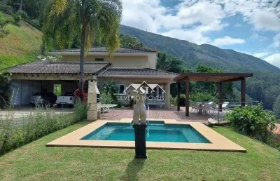 Casa em condomínio fechado com 5 quartos para alugar em Itaipava, Petrópolis 