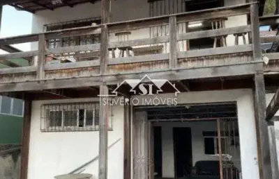 Casa com 5 quartos à venda no Carangola, Petrópolis 
