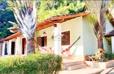 Casa com 3 quartos para alugar no Pedro do Rio, Petrópolis 