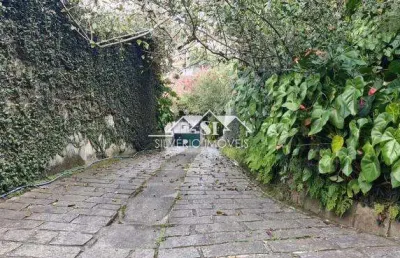 Casa com 4 quartos para alugar no Valparaíso, Petrópolis 