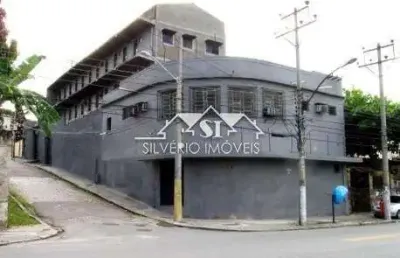 Casa comercial à venda em Inhaúma, Rio de Janeiro 