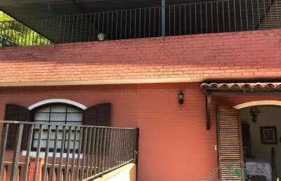 Casa comercial à venda no Bingen, Petrópolis 