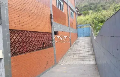 Casa comercial à venda no Quitandinha, Petrópolis 