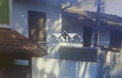 Casa com 2 quartos para alugar no Carangola, Petrópolis 