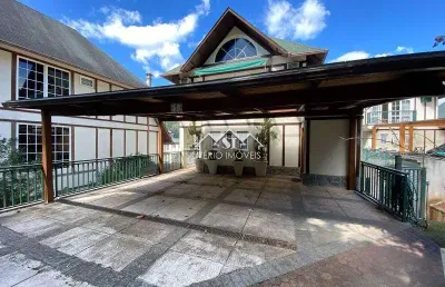 Casa em condomínio fechado com 4 quartos à venda em Itaipava, Petrópolis 