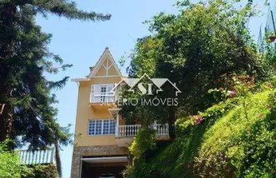 Casa em condomínio fechado com 4 quartos à venda no Retiro, Petrópolis 