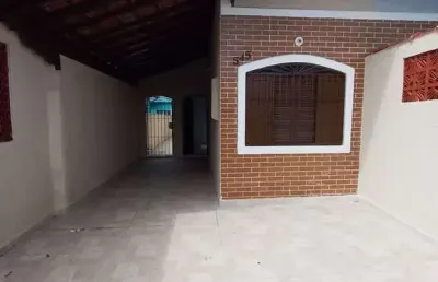 Casa com 2 quartos à venda na Avenida Alcides Cândido dos Santos, 545, Balneário Maracanã, Praia Grande