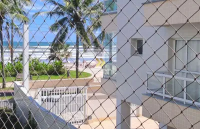 Apartamento 1 dorm sacada com vista para o mar na vila caiçara praia grande/sp!