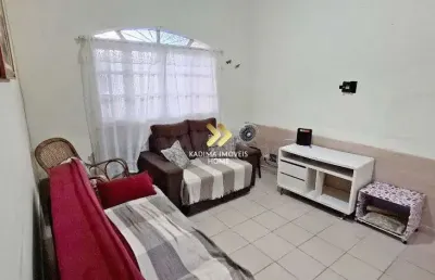 Casa térrea com 02 quartos e churrasqueira no maracanã – praia grande