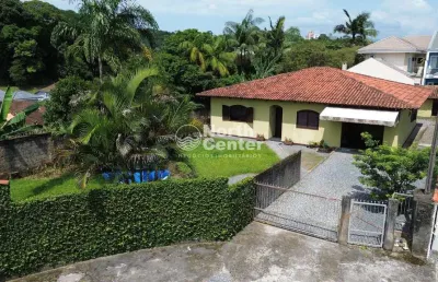 Casa térrea aconchegante à venda, bairro glória, joinville, sc