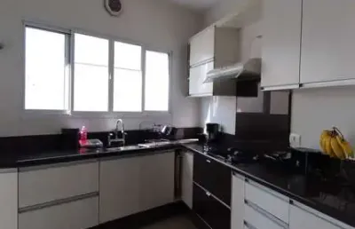 Casa em condomínio fechado com 3 quartos à venda na rua do cristal, 355, parque califórnia, jacareí por r$ 1.400.000