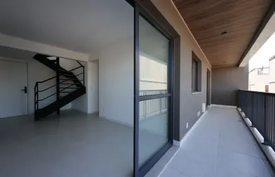 Cobertura duplex com 3 quartos e 2 vagas pronta para morar na tijuca