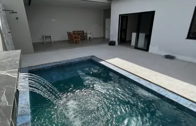 Casa com 3 quartos à venda no Centro, Governador Valadares 