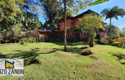 Condomínio fechado de alto padrão no jardim hollywood. terreno com 1.125,00 m², sobrado com 4 suítes e área construída de 470 m². segurança 24 horas.