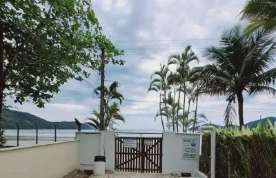 Linda casa em frente ao mar na praia da enseada em ubatuba sp