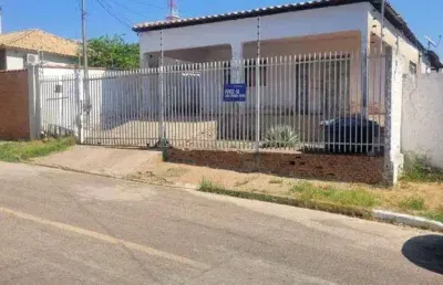 Casa com 2 quartos à venda na Rua Santa Helena, 41, Santa Helena, Cuiabá