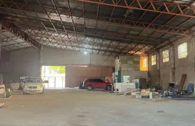 Barracão 1200m² c/ escritório e cozinha para locação no bosque da saúde