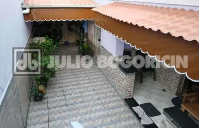 Casa com 2 quartos à venda na rua cambuí, freguesia (ilha do governador), rio de janeiro, 72 m2 por r$ 460.000