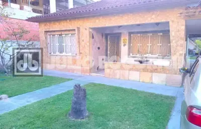 Casa em condomínio fechado com 3 quartos para alugar na rua ituverava, anil, rio de janeiro, 174 m2 por r$ 8.500