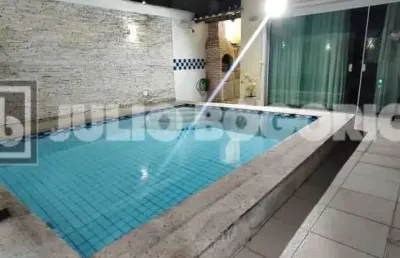 Casa em condomínio fechado com 3 quartos à venda na rua pico do andaraí, taquara, rio de janeiro, 322 m2 por r$ 899.000