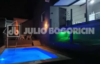 Casa em condomínio fechado com 5 quartos à venda na estrada francisco da cruz nunes, itaipu, niterói, 280 m2 por r$ 1.050.000