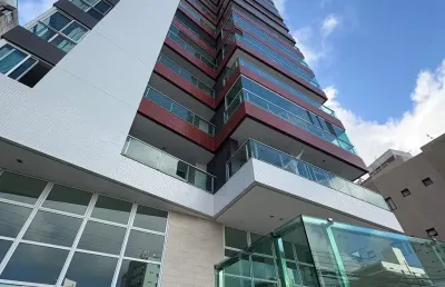 Excelente apartamento com projetados, localizado no coração de tambaú