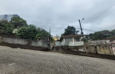Casa para venda em joinville, floresta, 4 dormitórios, 1 banheiro, 2 vagas