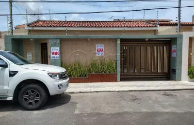 Casa à venda no bairro pereira lobo com 270 m² de terreno.