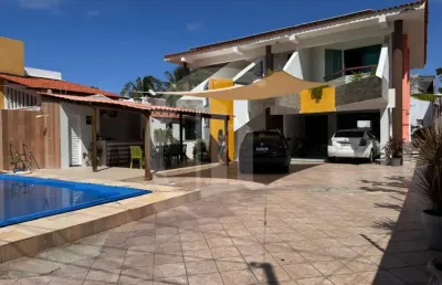 Casa à venda com energia solar e piscina na coroa do meio