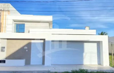 Casa com espaço gourmet com churrasqueira, na aruana.