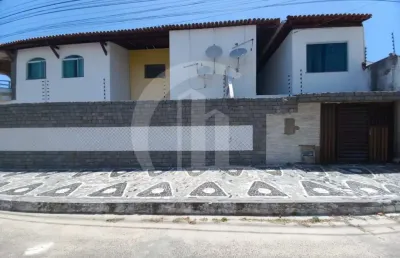 Excelente casa de alto padrão a venda no bairro atalaia, lado sombra predominante.