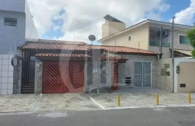 Casa residencial com 150m² de área construída com 4 quartos sendo 1 (suíte) para venda no bairro ponto novo